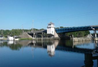 Big River Marina & Lodge has Balcony rooms