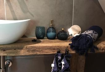 bednextdoor allows 18 year olds to book a room