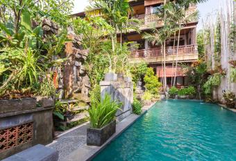 Rumah Roda allows 18 year olds to book a room