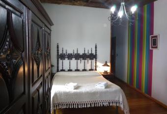 Casa dos Muros turismo rural y actividades en la Ribeira Sacra has Balcony rooms