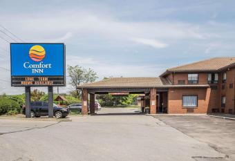 Comfort Inn has Balcony rooms