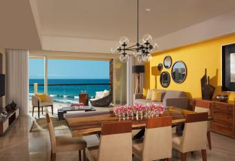 Krystal Grand Los Cabos has Balcony rooms