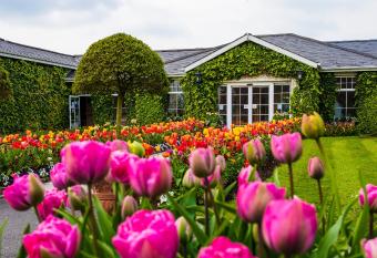 The Keadeen Hotel allows 18 year olds to book a room