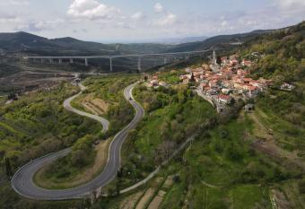 Apartment Beautiful   rni Kal has Balcony rooms