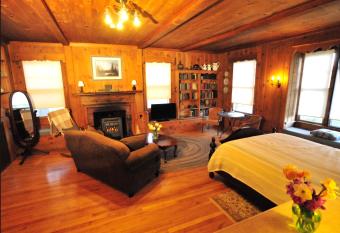 The Brewster Inn has rooms with a private hot tub