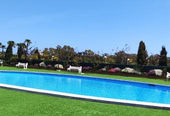 ACV - Costa Caribe III-2   l  nea, planta 3, norte allows 18 year olds to book a room