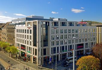 Courtyard by Marriott Budapest City Center has Balcony rooms