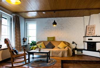 Spacious Klaipeda Apartment EV allows 18 year olds to book a room