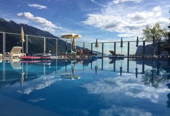 Hotel Capo Reamol has Balcony rooms