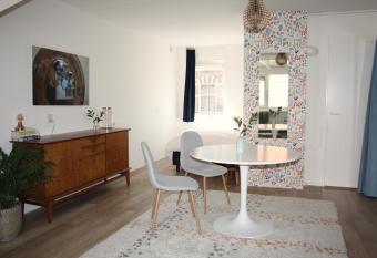 Private top floor, 150 m from the beach! allows 18 year olds to book a room