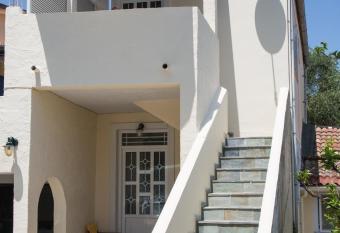 Apartments MARGARITA Kaizer Bridge has Balcony rooms