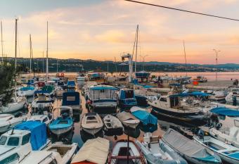 Apartments Lan  a has Balcony rooms