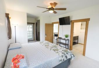 Hilo Vacation Rental allows 18 year olds to book a room