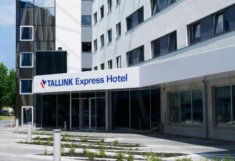 Tallink Express Hotel allows 18 year olds to book a room