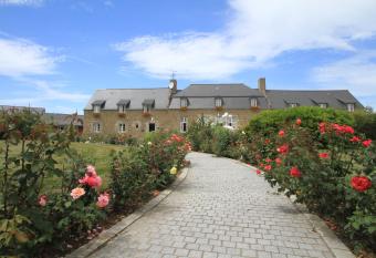 Hotel Spa La Malouini  re Des Longchamps - Saint-Malo has Balcony rooms