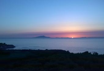 Hotel Dania allows 18 year olds to book a room