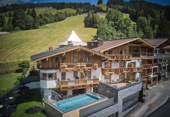 Hotel Astrid has Balcony rooms