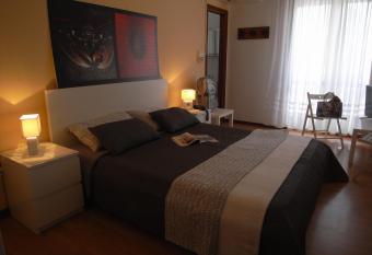 Hotel Moreri has Balcony rooms