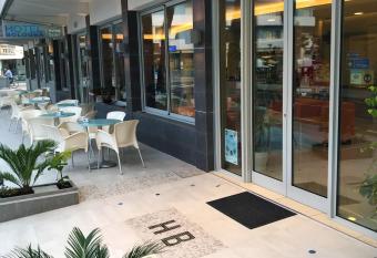 Hotel Bologna allows 18 year olds to book a room