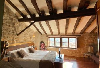 Hotel del Sitjar allows 18 year olds to book a room