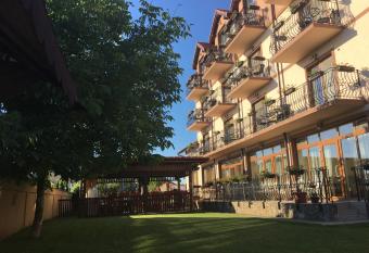 Casa Irlandeza - Irish House allows 18 year olds to book a room