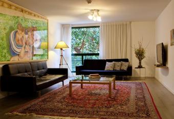 Diaghilev LOFT live art hotel allows 18 year olds to book a room