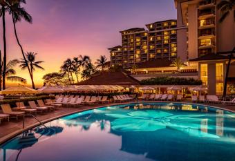 Halekulani has Balcony rooms