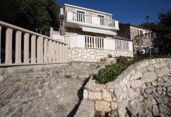 Pansion Mali Raj has Balcony rooms