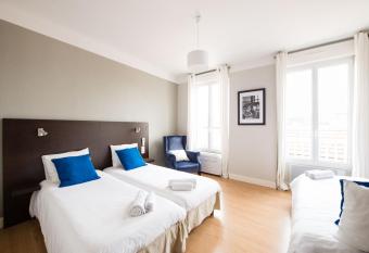 H  tel Atrium Mondial has Balcony rooms