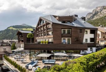 Linder Cycling Hotel has Balcony rooms