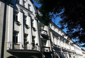 Barclay Hotel has Balcony rooms