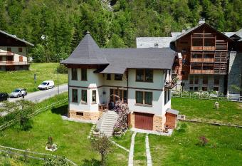 L aria di Casa has Balcony rooms