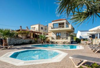 Kladissos Villa has Balcony rooms