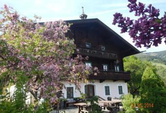 Pension Schachernhof has Balcony rooms