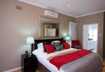 La Loggia on Portland allows 18 year olds to book a room