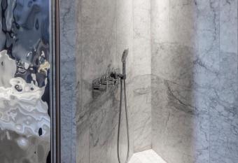 Sir Joan Hotel, part of Sircle Collection has Balcony rooms