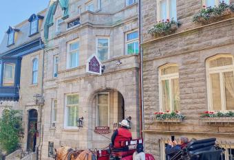 Le Chateau de Pierre allows 18 year olds to book a room