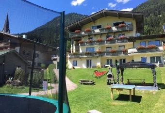 Haus Lechner Apartments has Balcony rooms