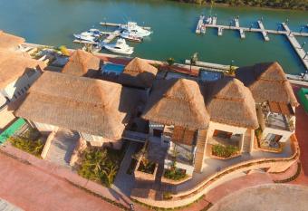 Villas Grand Marina Kinuh has Balcony rooms