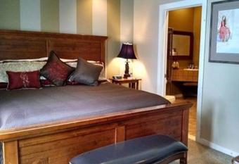 Village Inn Saugerties has Balcony rooms