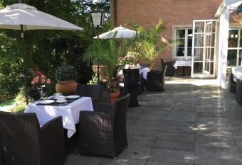 Hotel B&B Bredl in der Villa Ballestrem has Balcony rooms