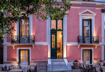 Nafsimedon Hotel has Balcony rooms