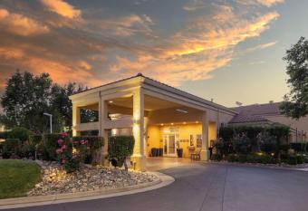 Best Western Plus Dixon Davis has Balcony rooms