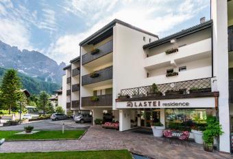 Residence Lastei has Balcony rooms