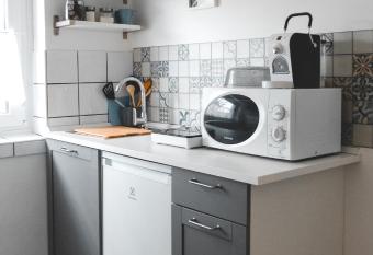 Anita Apartman has Balcony rooms