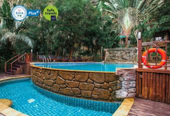 The Vatika Resort and Spa has Balcony rooms