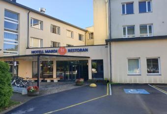 Mardi Hotel allows 18 year olds to book a room