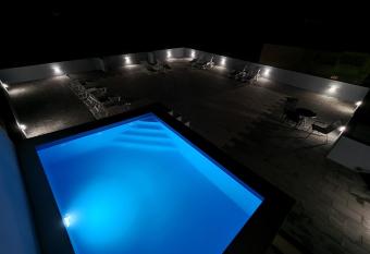 Villa Anamaria has Balcony rooms