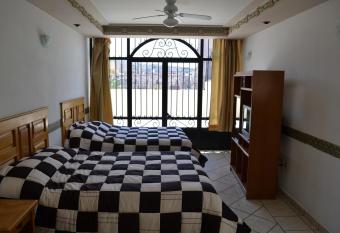 Hotel Senorial has Balcony rooms