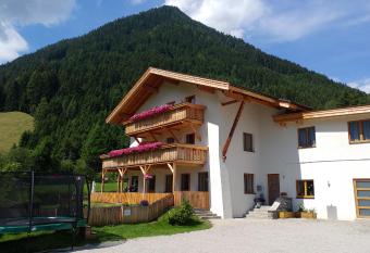 G  stehaus Landhaus Tyrol has Balcony rooms